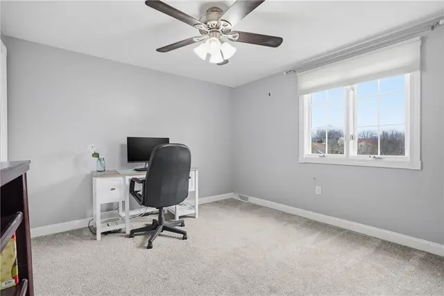 2521 Country Side Ln gallery image 32