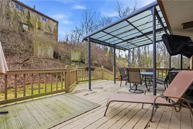 2521 Country Side Ln gallery image 46