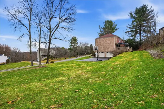 2521 Country Side Ln gallery image 50