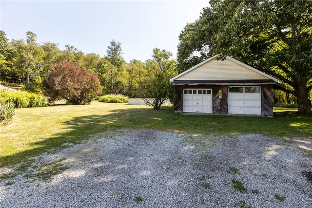 2524 W Hardies Rd gallery image 11