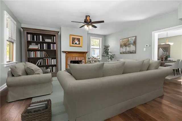 2524 W Hardies Rd gallery image 23