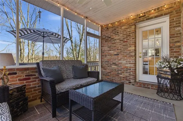 2529 Lindenwood Dr gallery image 22