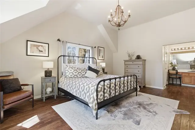 2529 Lindenwood Dr gallery image 26