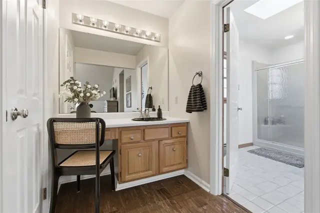 2529 Lindenwood Dr gallery image 27