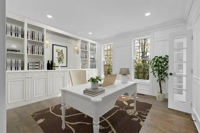 253 Whetherburn Dr gallery image 7