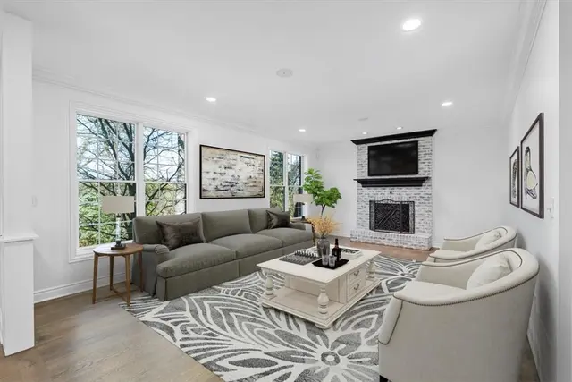 253 Whetherburn Dr gallery image 22