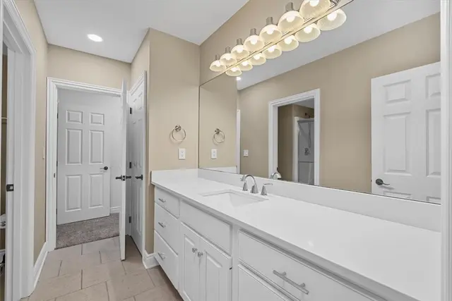 253 Whetherburn Dr gallery image 29