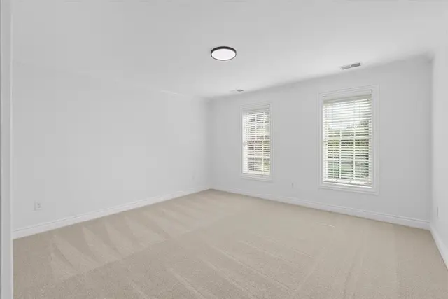 253 Whetherburn Dr gallery image 41