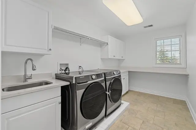 253 Whetherburn Dr gallery image 42