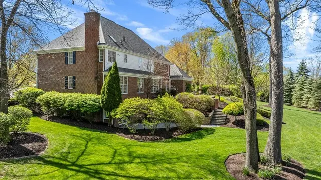 253 Whetherburn Dr gallery image 44