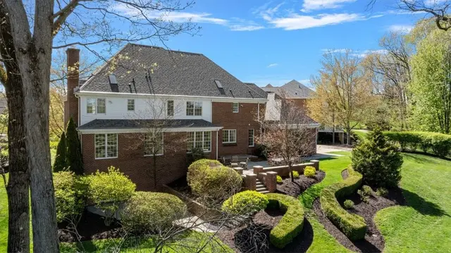 253 Whetherburn Dr gallery image 49