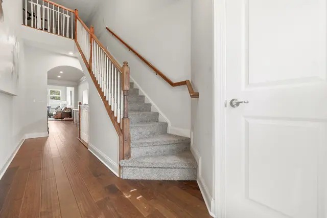 2533 Adele Court gallery image 6