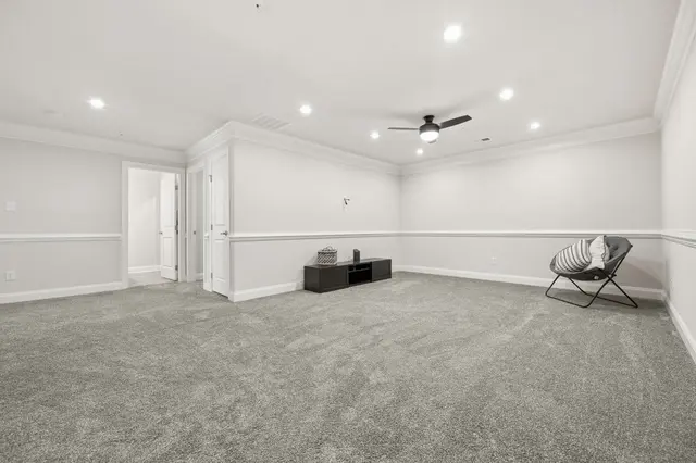 2533 Adele Court gallery image 12
