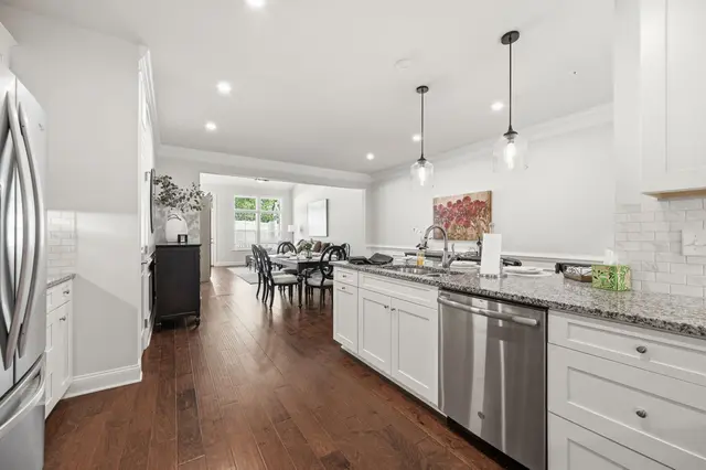 2533 Adele Court gallery image 14
