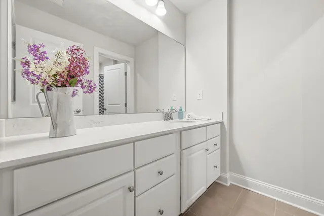 2533 Adele Court gallery image 16