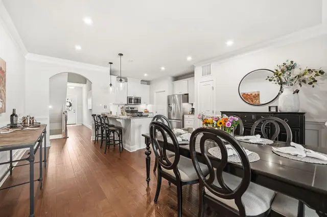 2533 Adele Court gallery image 28