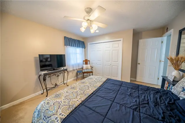 2543 Derby Ct gallery image 24