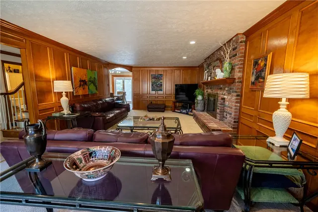 2543 Derby Ct gallery image 29