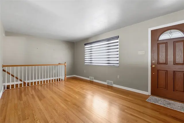 2548 Aldon Dr gallery image 3