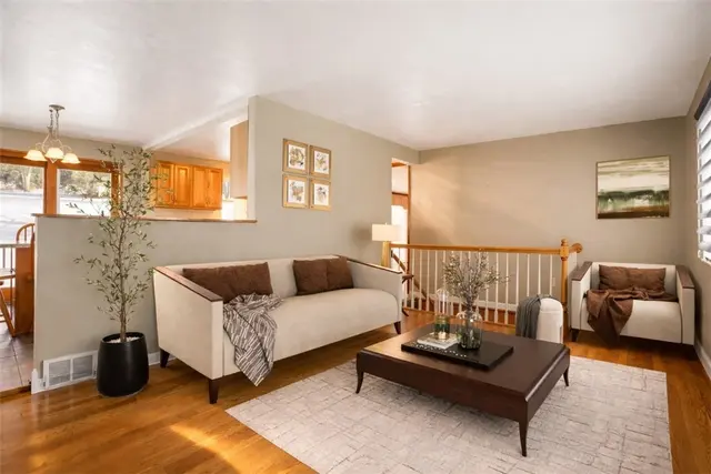 2548 Aldon Dr gallery image 5