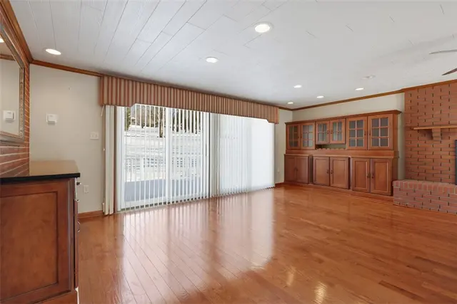 2548 Aldon Dr gallery image 12