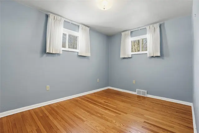 2548 Aldon Dr gallery image 21