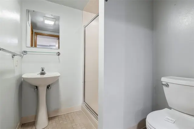 2548 Aldon Dr gallery image 27