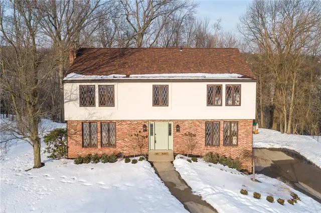 2548 Country Side Lane gallery image 6