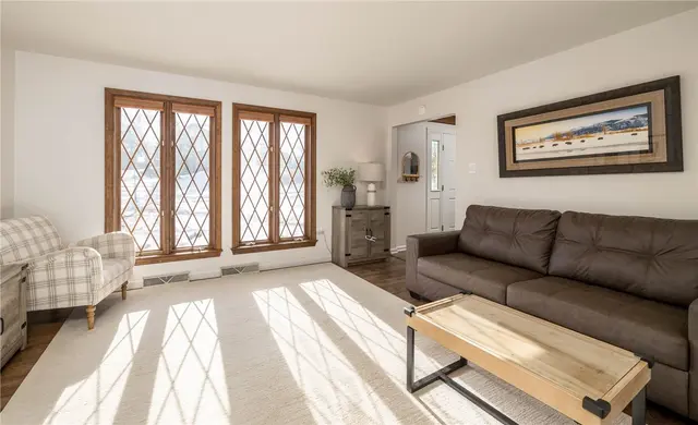 2548 Country Side Lane gallery image 8