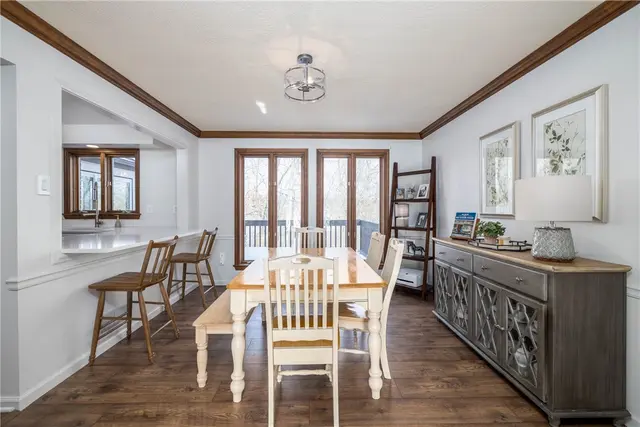2548 Country Side Lane gallery image 15