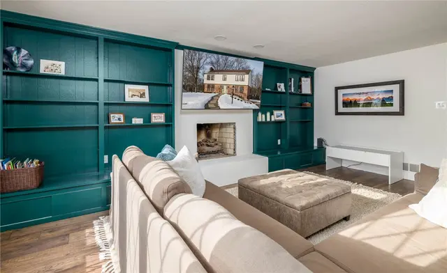 2548 Country Side Lane gallery image 18