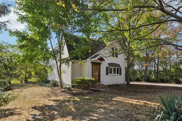 2549 W Hardies Rd gallery image 5
