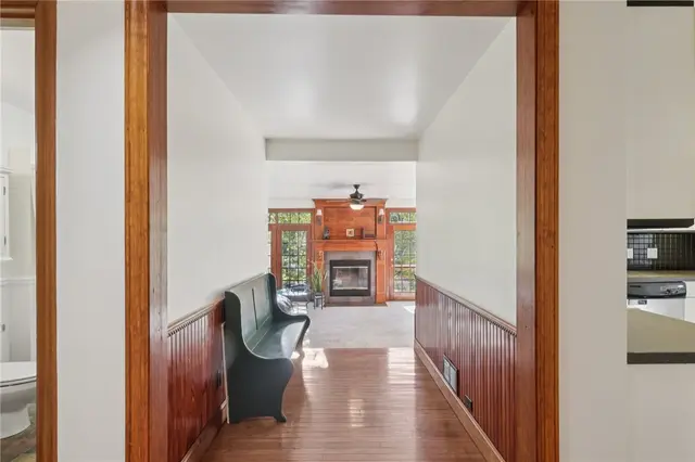 2549 W Hardies Rd gallery image 18