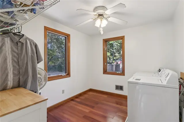 2549 W Hardies Rd gallery image 19