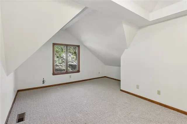 2549 W Hardies Rd gallery image 24