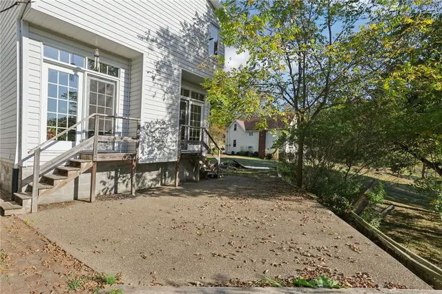 2549 W Hardies Rd gallery image 32