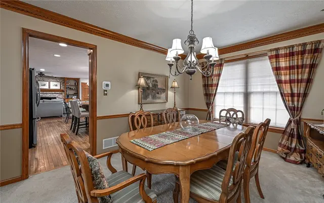 2551 Longmount Drive gallery image 6