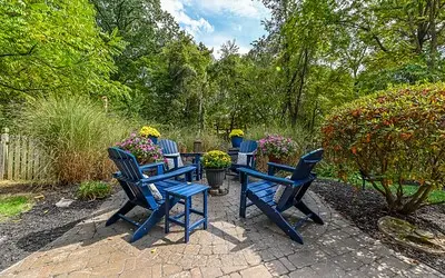 2551 Longmount Drive gallery image 9
