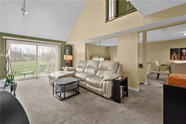 2554 B Pheasant Run Dr gallery image 31