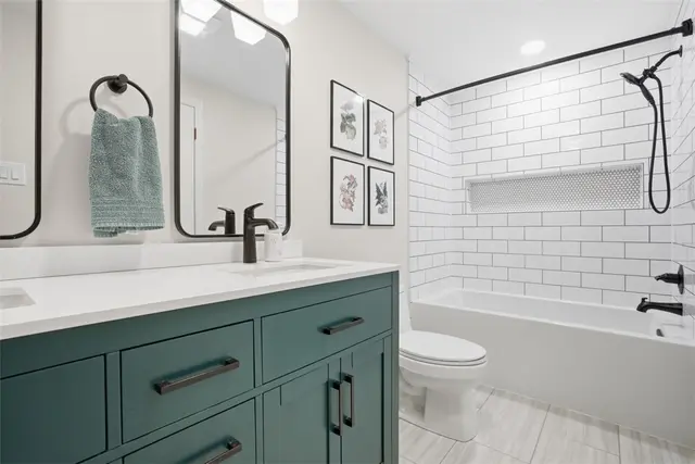 2554 Glenwood gallery image 5