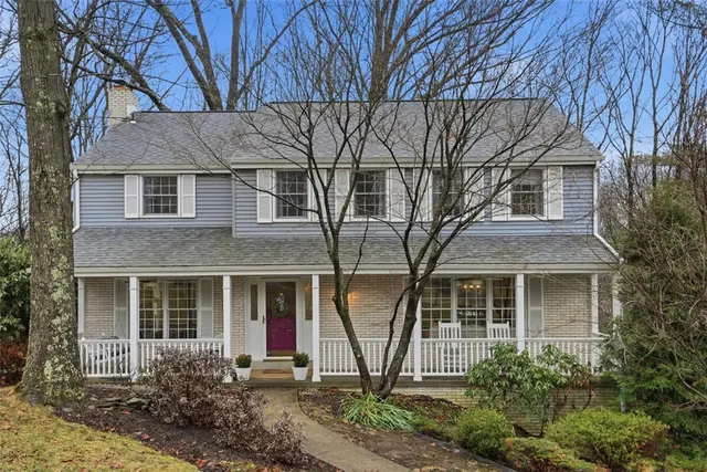 2554 Glenwood gallery image 27