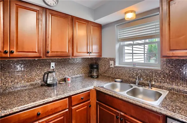 2556 Grouse Rdg A gallery image 8