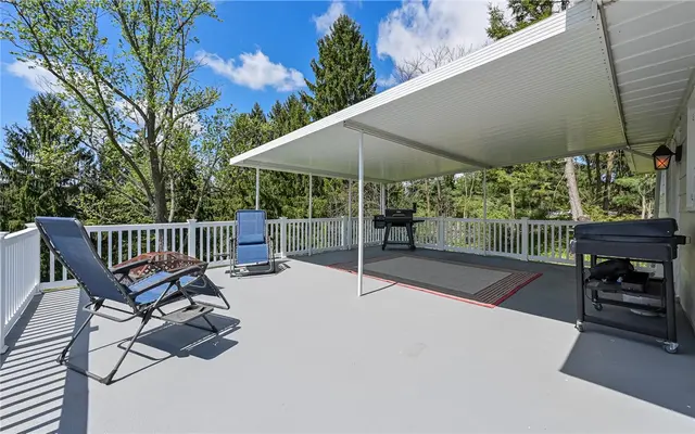 2559 Nicholson Raod gallery image 12