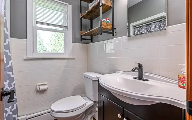 2559 Nicholson Raod gallery image 17