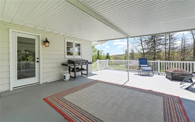 2559 Nicholson Raod gallery image 23