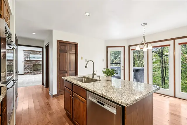 2561 Barnwood gallery image 2