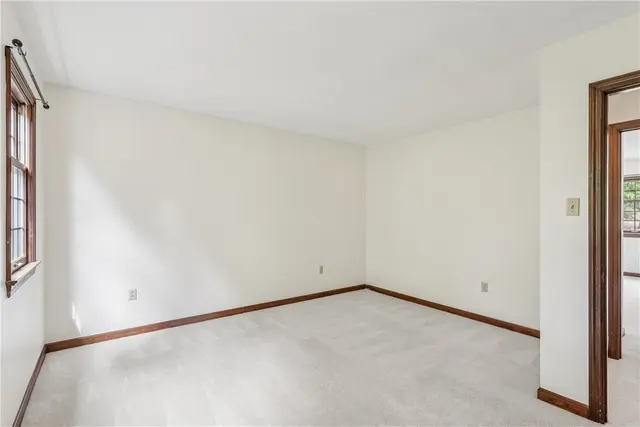 2561 Barnwood gallery image 5
