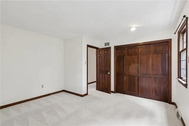2561 Barnwood gallery image 21