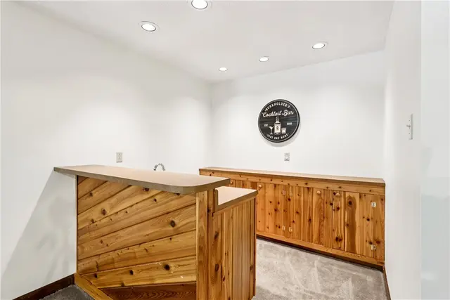 2561 Barnwood gallery image 24