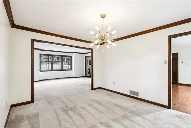2561 Barnwood gallery image 26